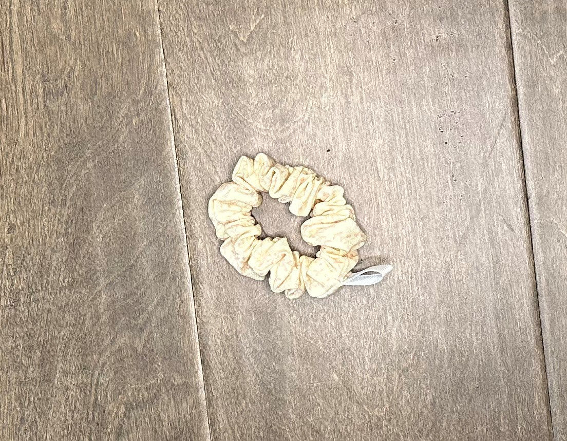 Gramma's Roses Scrunchies