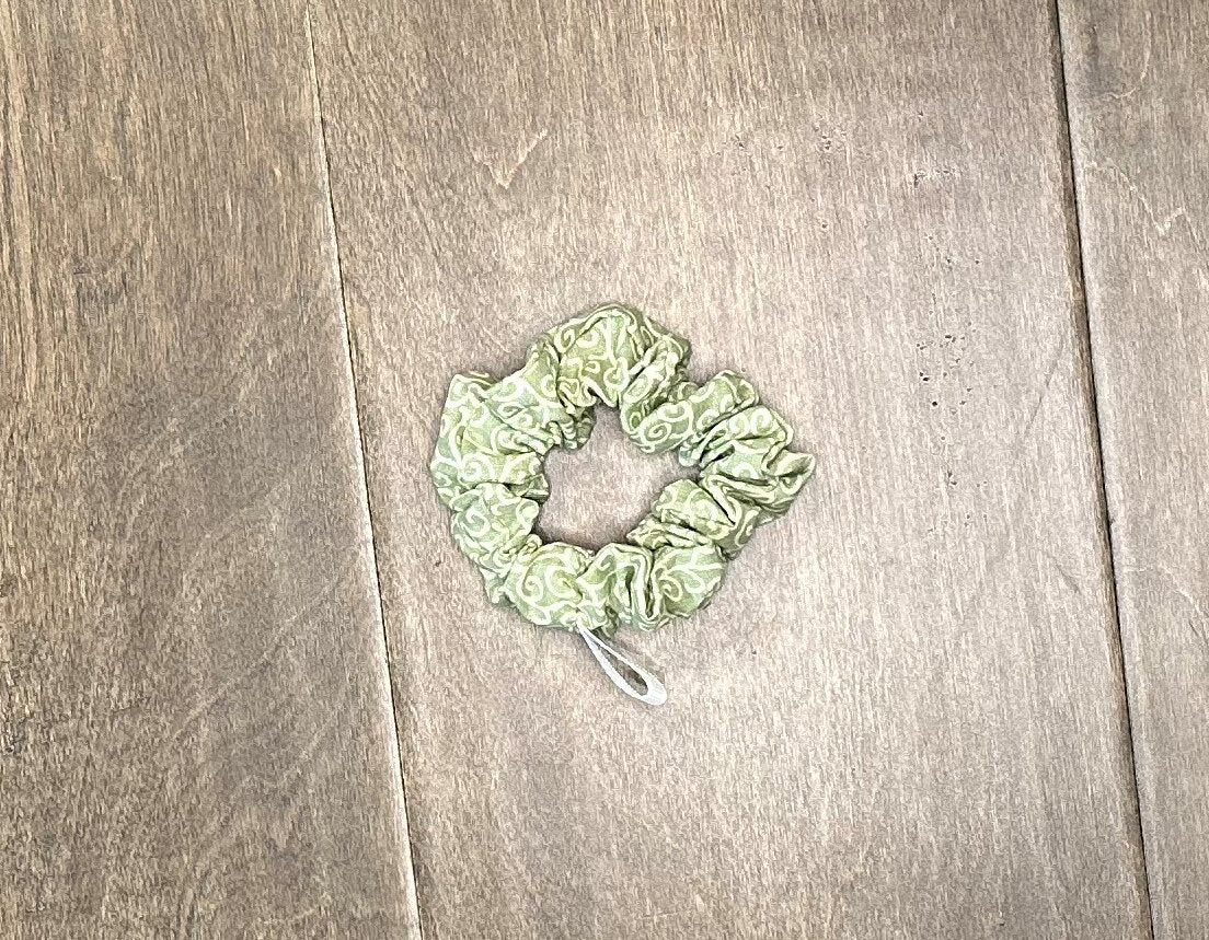 Gramma's Roses Scrunchies